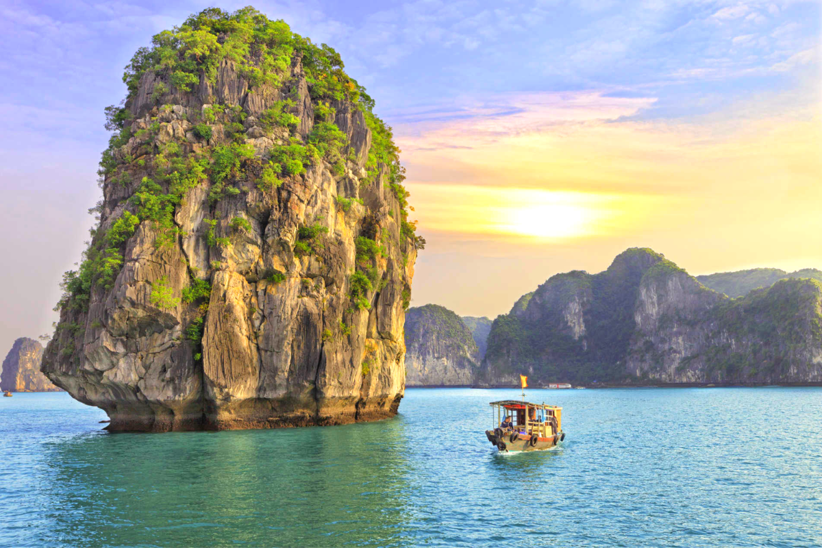 Halong Bay - World Mate Travel